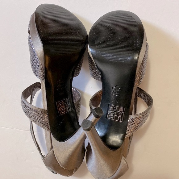Moda Spana gray sequin sparkle sandals  high heel size 8 1/2M cocktail formal 🌹 - Picture 7 of 10